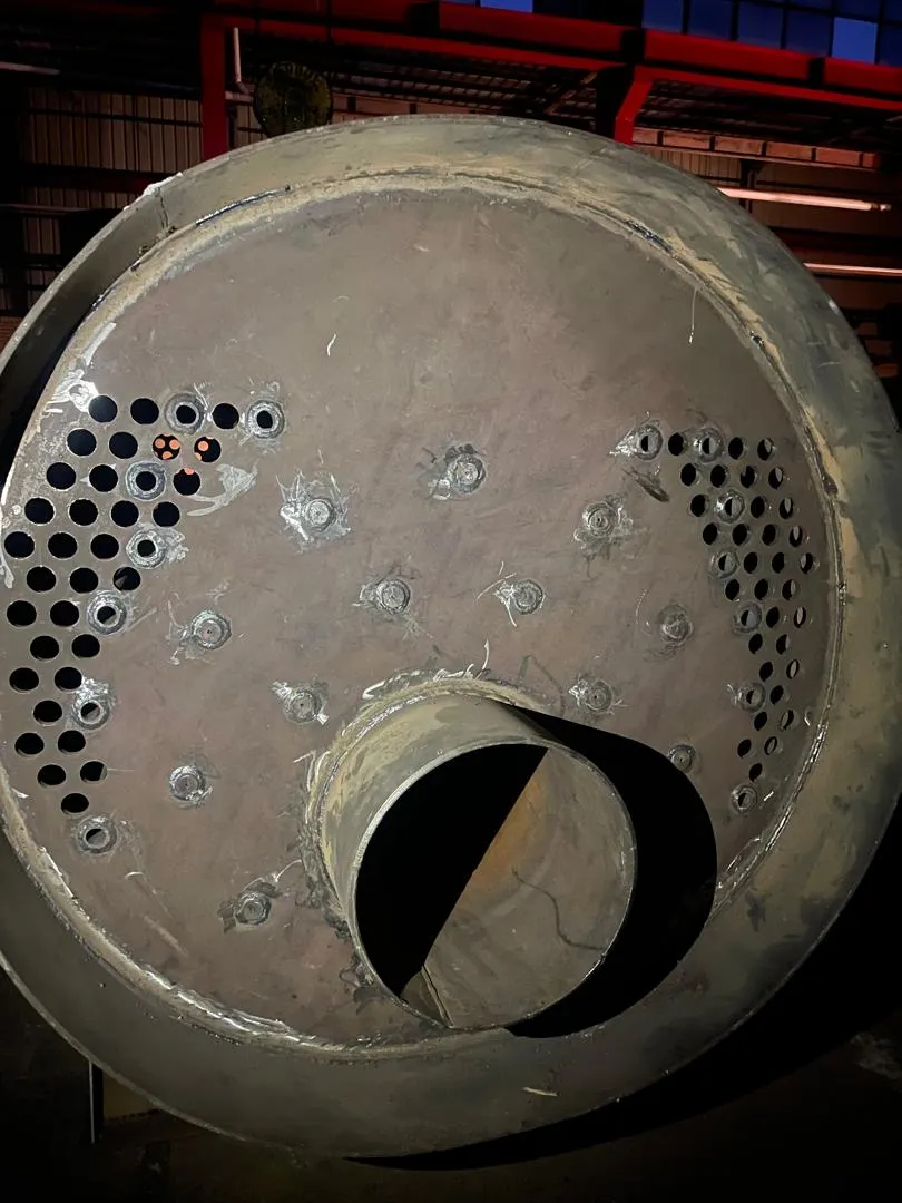 گالری 12 آماده سازی دیگ3 و5تن